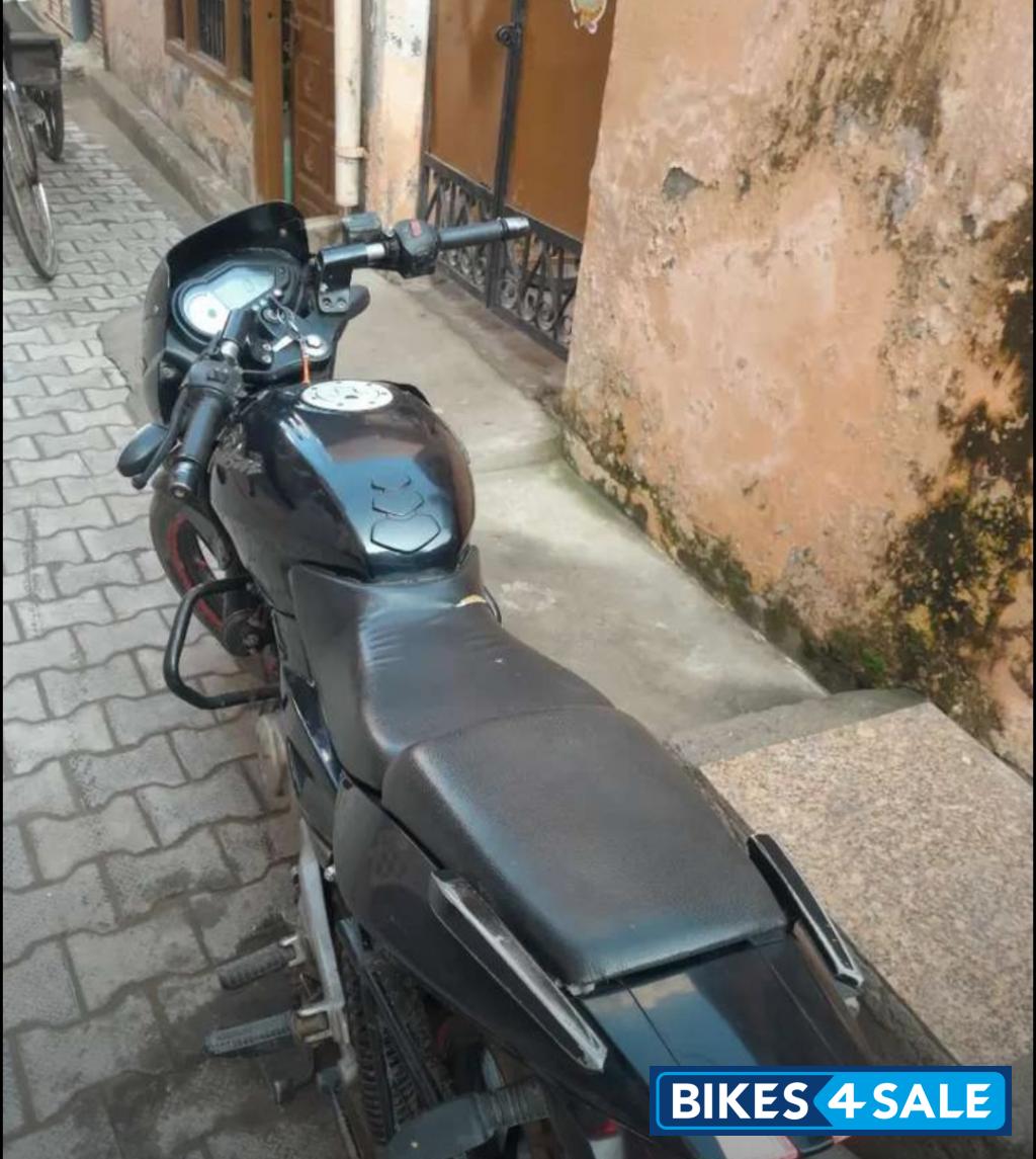 Bajaj Pulsar 180