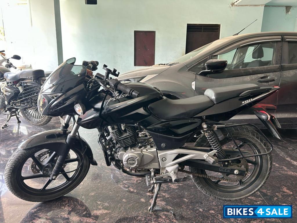 Bajaj Pulsar 180 Bajaj Pulsar 180