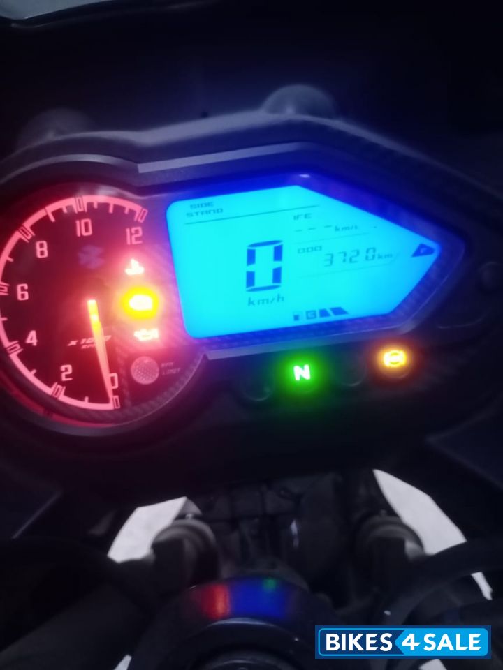 Bajaj Pulsar 220F Bajaj Pulsar 220F