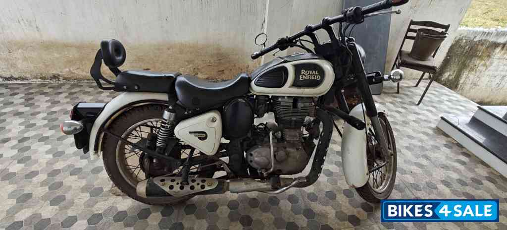 Royal Enfield Classic 350 Royal Enfield Classic 350
