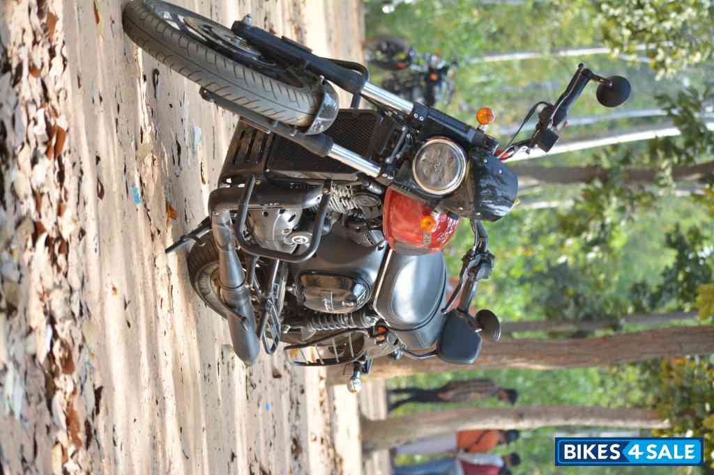 Yezdi Roadster Yezdi Roadster