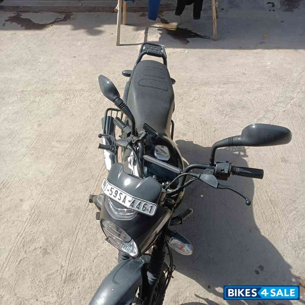 Black And Silver Bajaj CT110X Black And Silver Bajaj CT110X