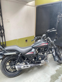 Mat Black Meta Bajaj Avenger Street 220