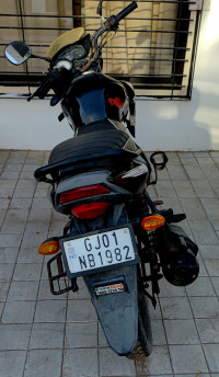Black Yamaha SZ-X