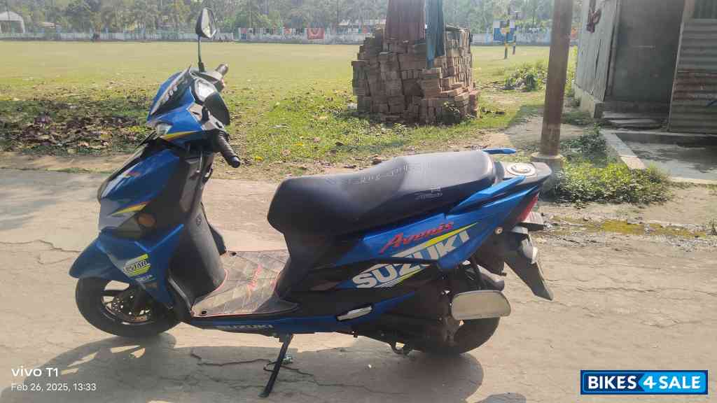 Suzuki Avenis 125 Ride Connect Edition Suzuki Avenis 125 Ride Connect Edition