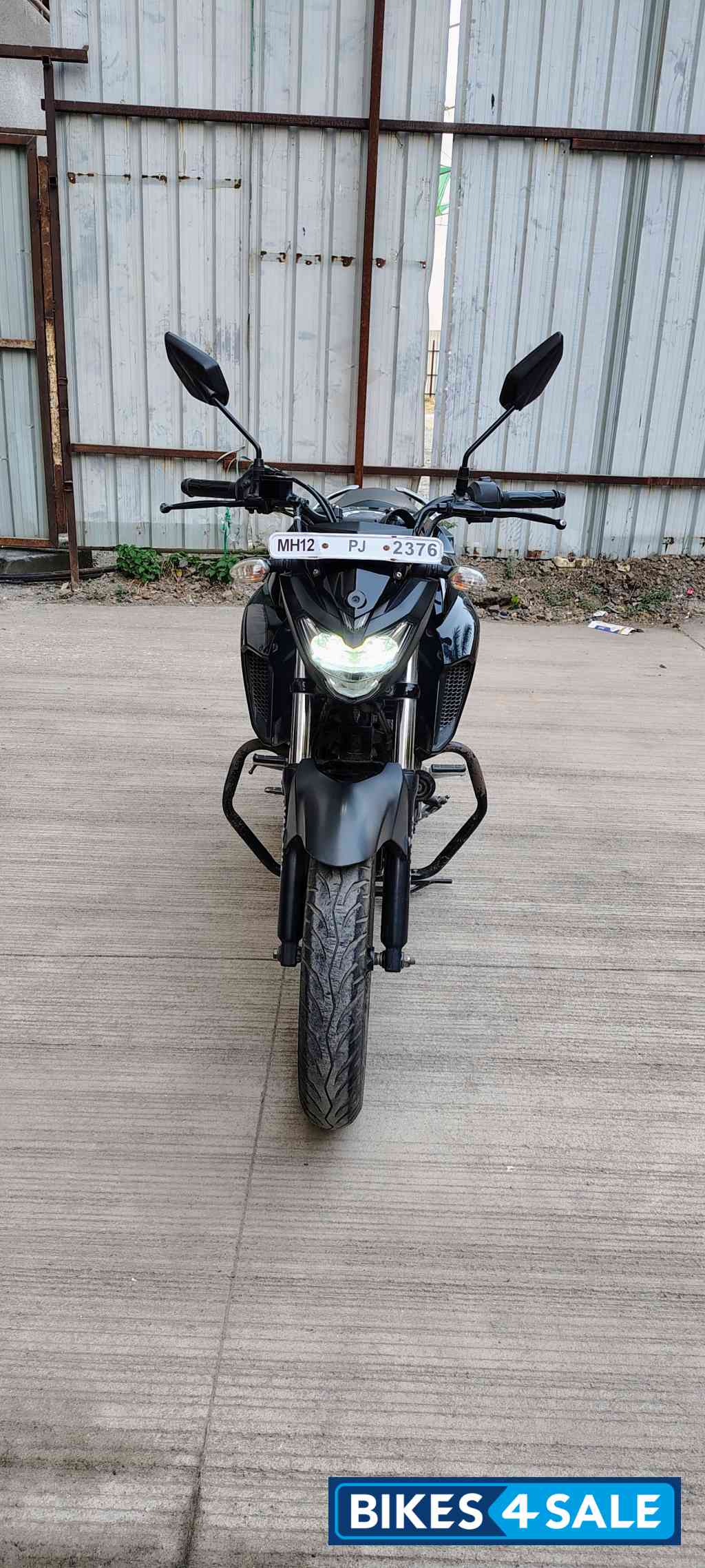 Yamaha FZ25