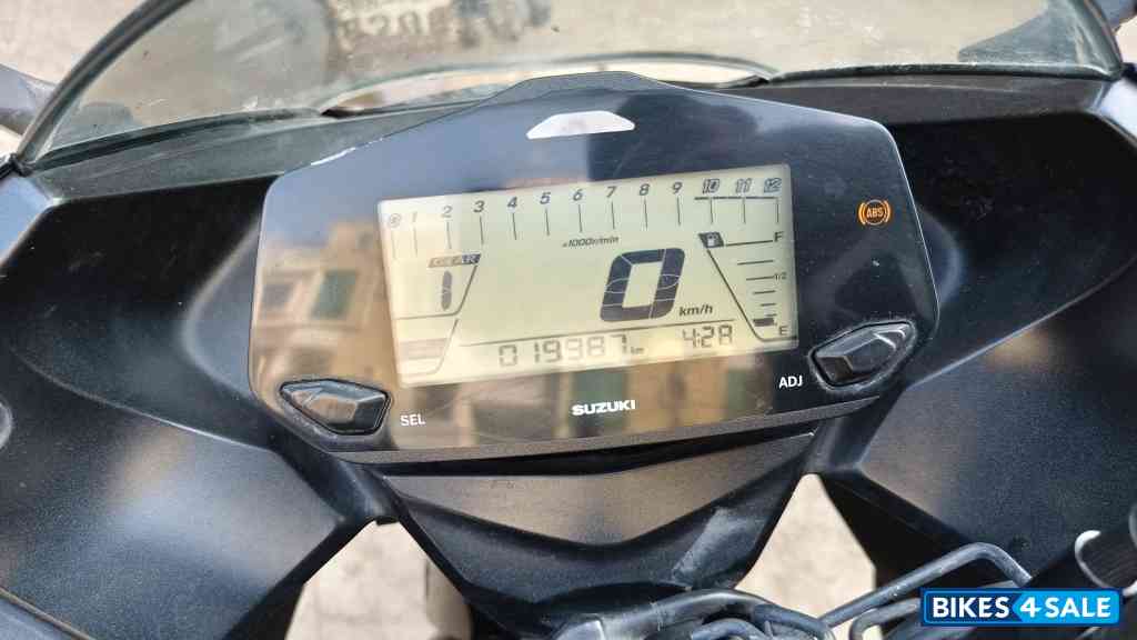 Suzuki Gixxer SF Fi Suzuki Gixxer SF Fi