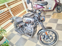 Royal Enfield Hunter 350 Metro