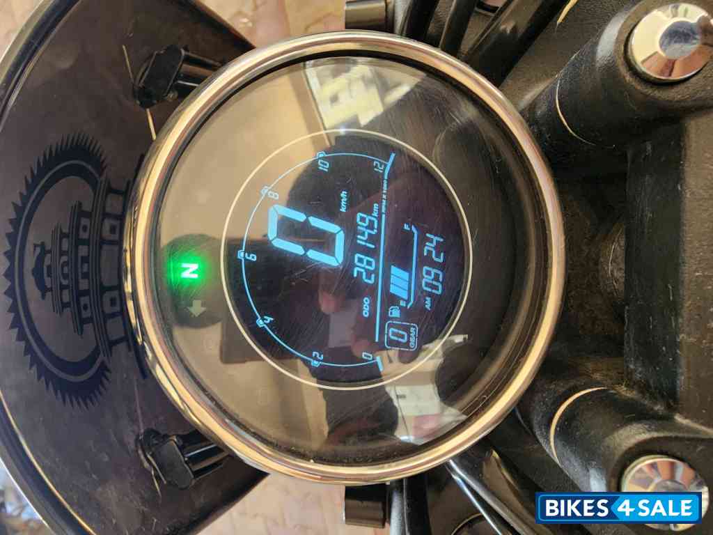 Forest Green Yezdi Roadster Dual Tone Forest Green Yezdi Roadster Dual Tone