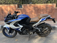 Blue/white Bajaj Pulsar RS 200