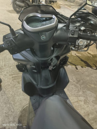 Black And Gold Yamaha Cygnus Ray ZR