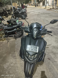 Black And Gold Yamaha Cygnus Ray ZR