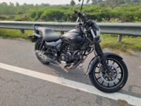 Black Bajaj Avenger Street 160