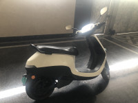 Porcelain White Ola S1 Air