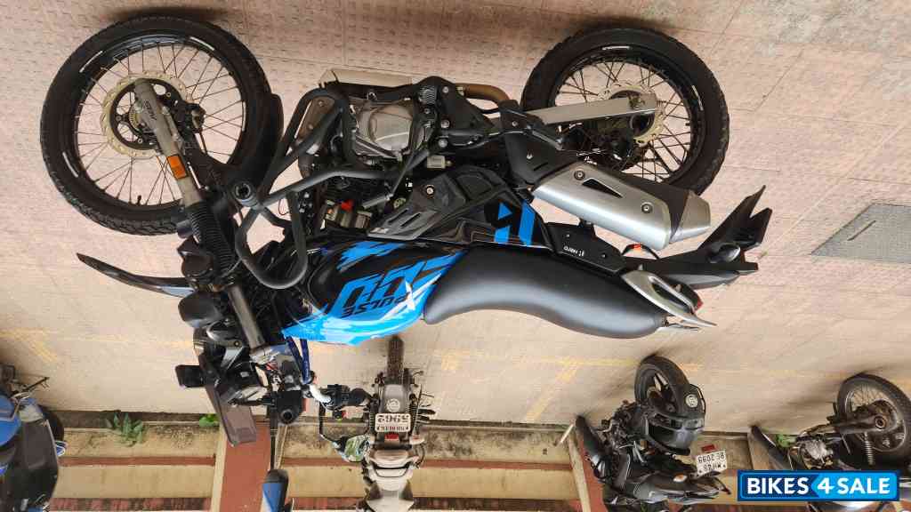 Blue & Black Hero Xpulse 200 4V