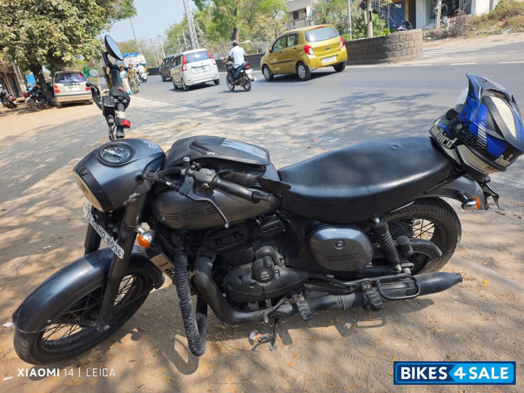 Midnight Grey Jawa Midnight Grey