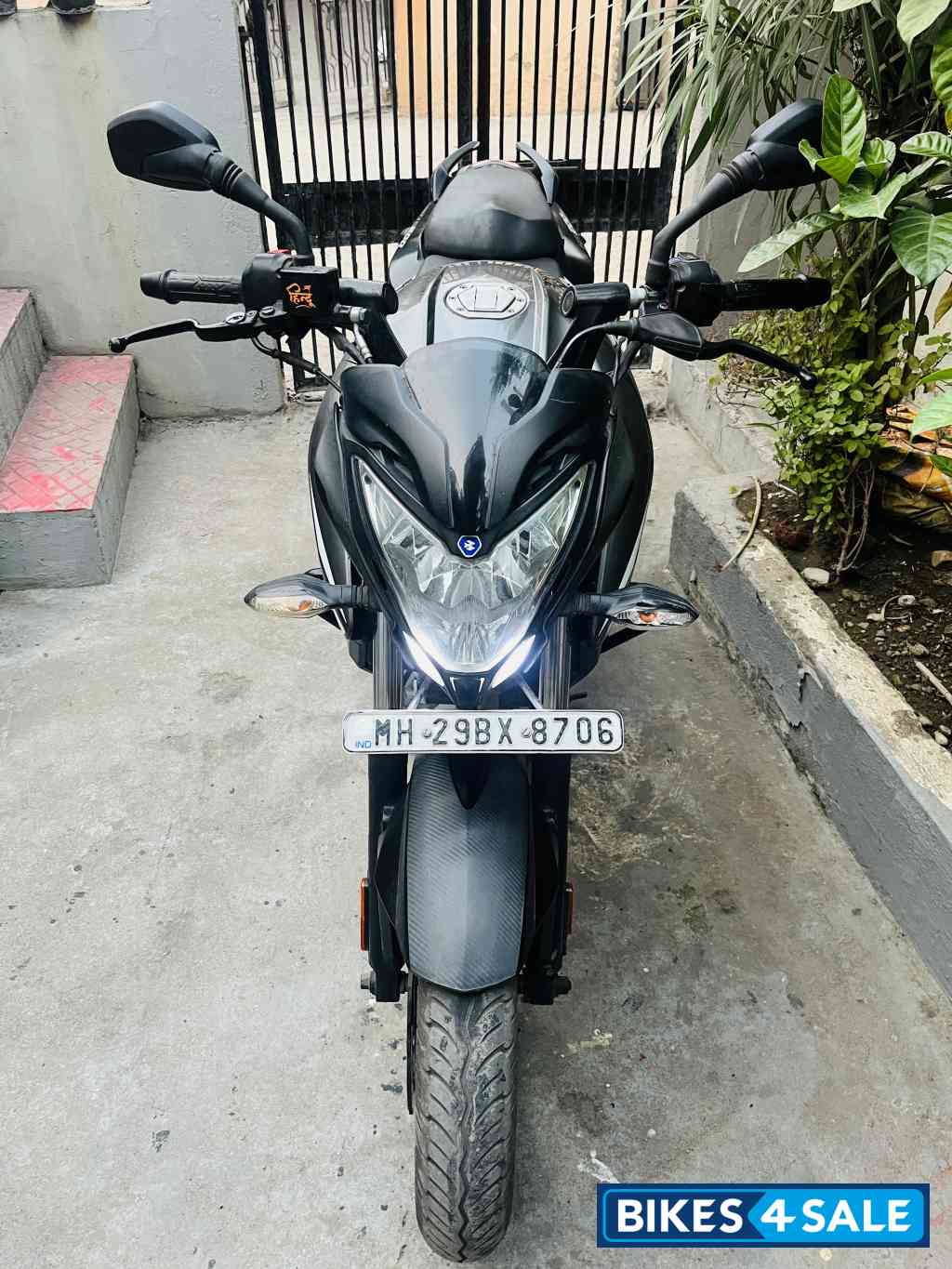 Bajaj Pulsar 200 NS Bajaj Pulsar 200 NS