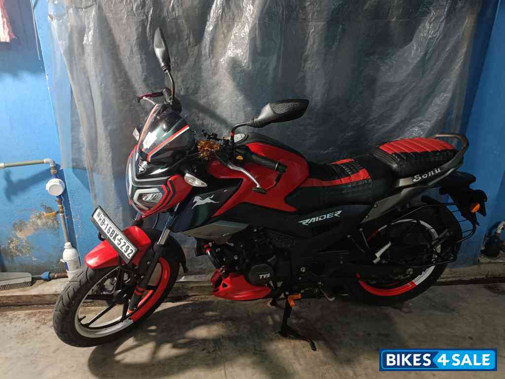 TVS Raider Split Seat TVS Raider Split Seat