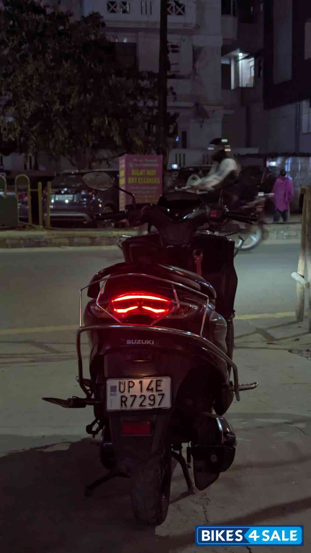 Matte Black Suzuki Burgman Street Bluetooth Enabled Matte Black Suzuki Burgman Street Bluetooth Enabled