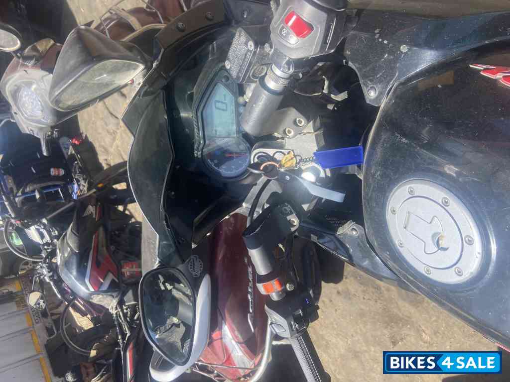 Bajaj Pulsar 180 Bajaj Pulsar 180