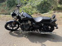Black Royal Enfield Super Meteor 650