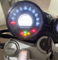 Black Royal Enfield Super Meteor 650