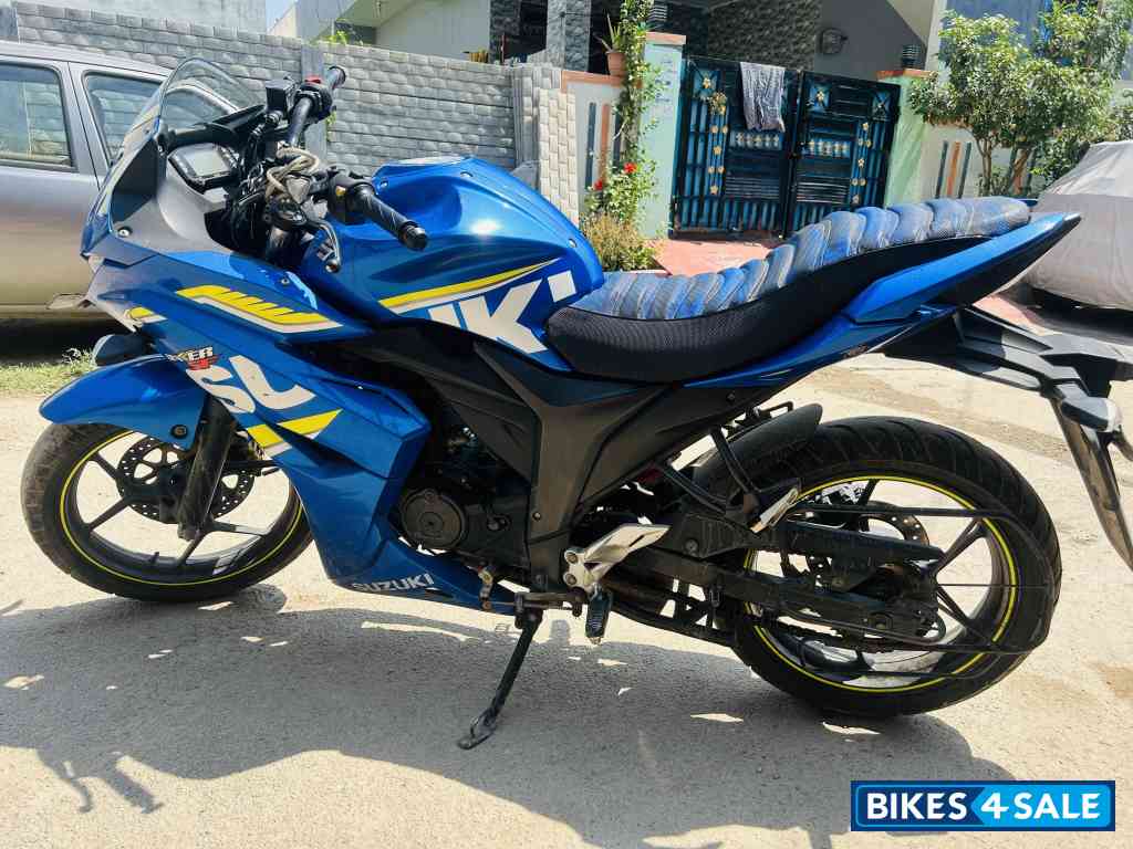 Suzuki Gixxer SF Fi Suzuki Gixxer SF Fi