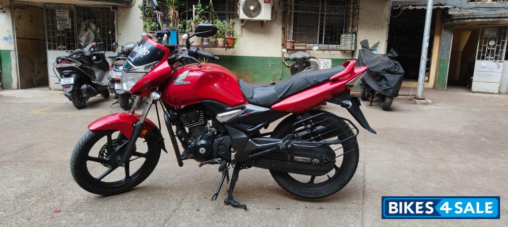 Cherry Red Honda CB Unicorn 160 Cherry Red Honda CB Unicorn 160