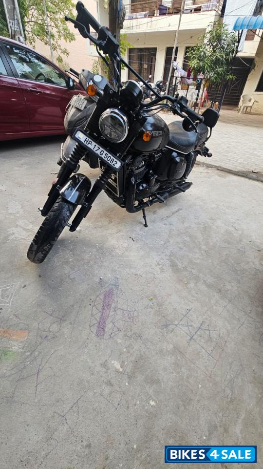 Grey Yezdi Roadster Dark Grey Yezdi Roadster Dark