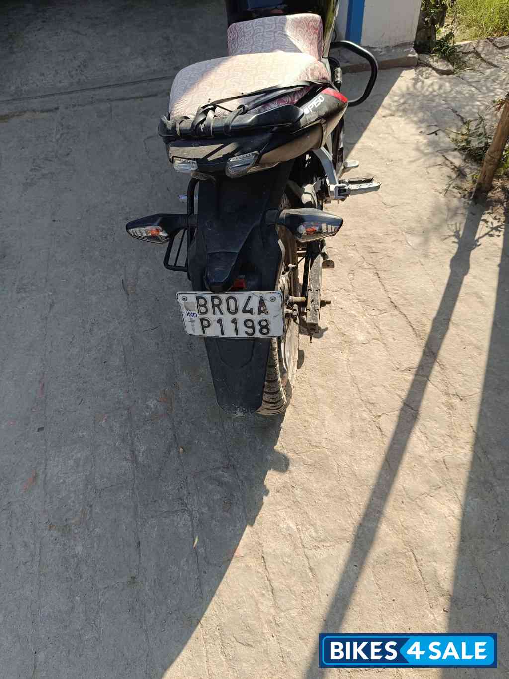 Black Bajaj Pulsar P150 Single Disc Single Seat Black Bajaj Pulsar P150 Single Disc Single Seat