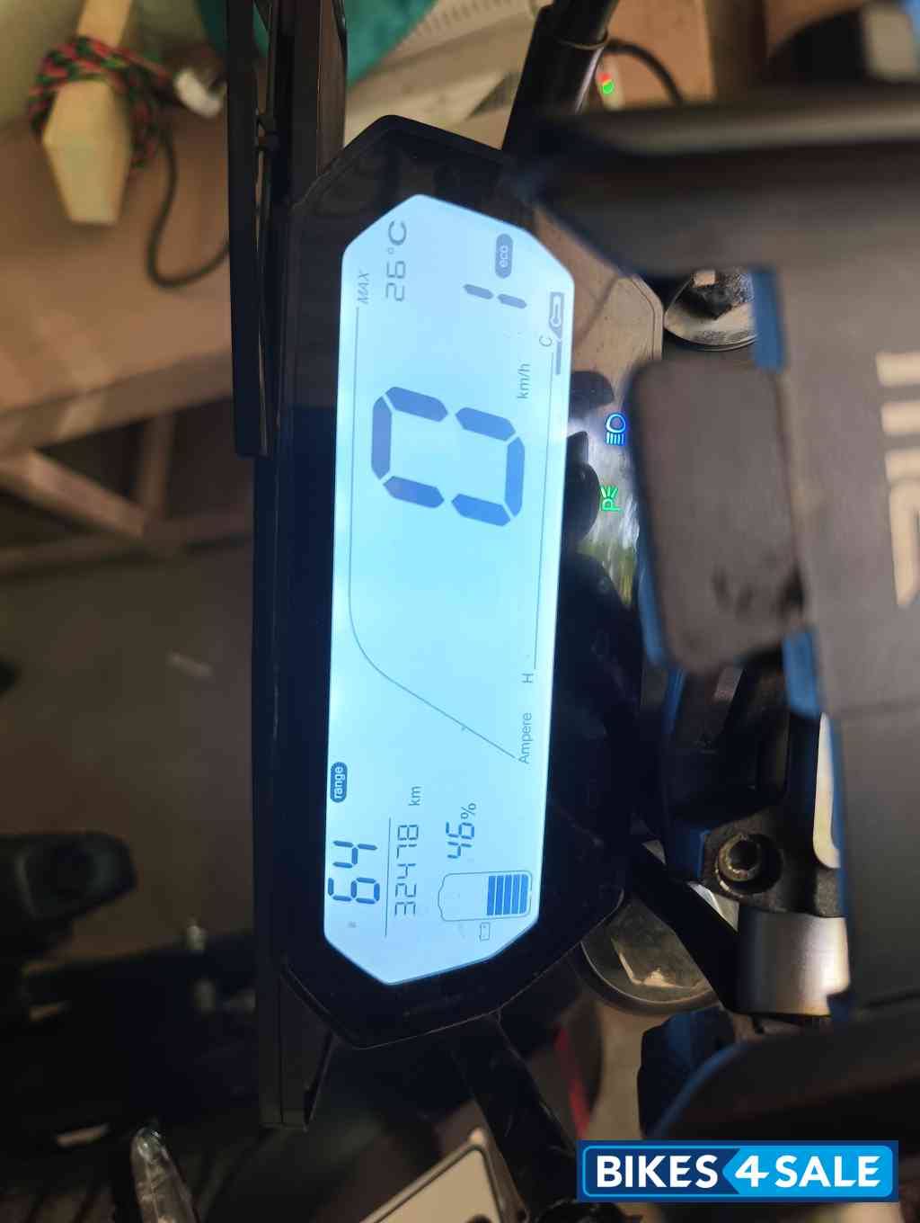 Revolt RV 400 Revolt RV 400