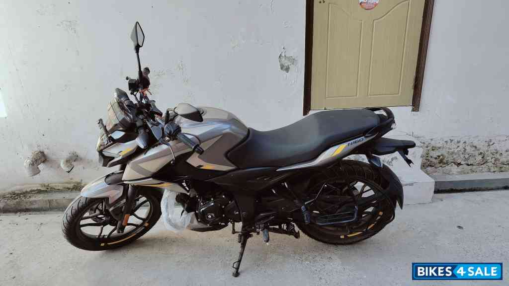 Grey Bajaj Pulsar N160 Single Channel ABS Grey Bajaj Pulsar N160 Single Channel ABS