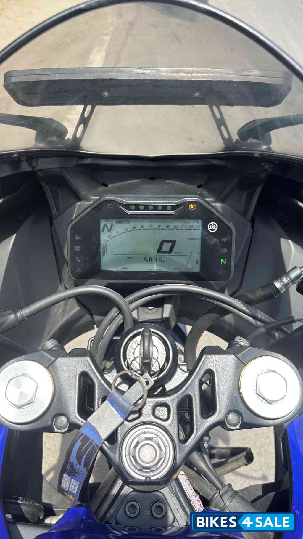 Racing Blue Yamaha R15 V4 Racing Blue Yamaha R15 V4