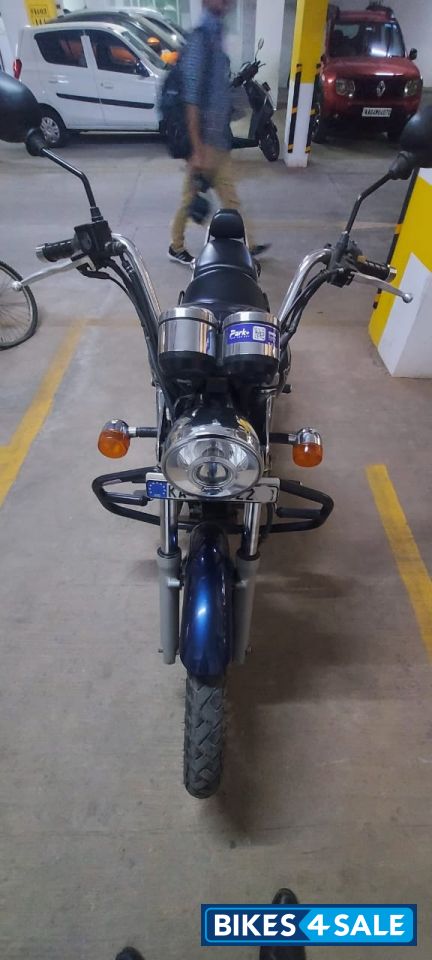 Marine Blue Royal Enfield Thunderbird 350 Marine Blue Royal Enfield Thunderbird 350
