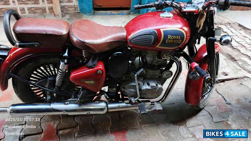 Standard Maroon Royal Enfield Classic 350 Standard Maroon Royal Enfield Classic 350