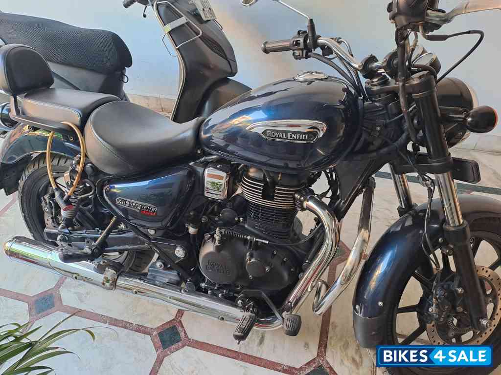 Royal Enfield Meteor 350 Stellar Royal Enfield Meteor 350 Stellar