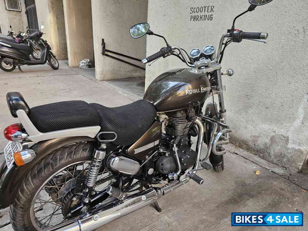 Metallic Green Royal Enfield Thunderbird 350