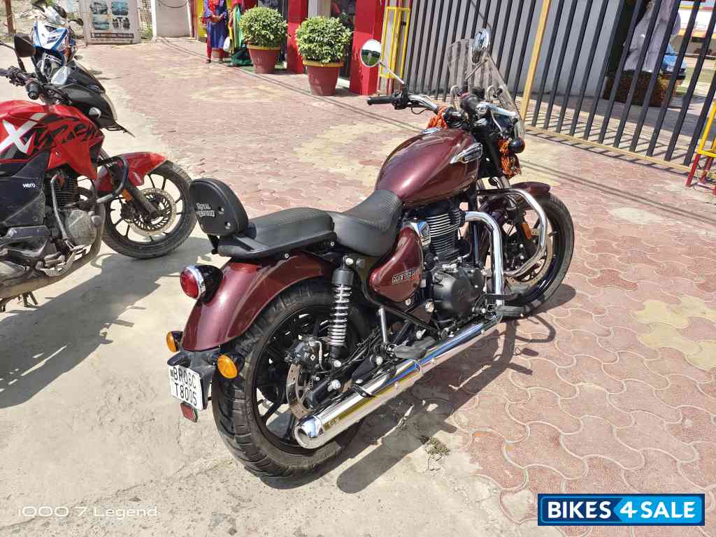 Stellar Red Royal Enfield Meteor 350 Stellar