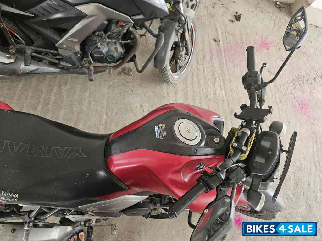 Matte Dul Red Metalic Yamaha FZ-S FI V3 BS6 Matte Dul Red Metalic Yamaha FZ-S FI V3 BS6