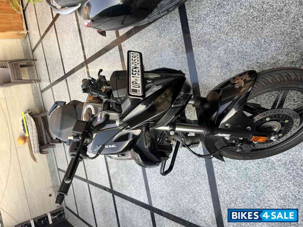 Black Hero Xtreme 125R Black Hero Xtreme 125R