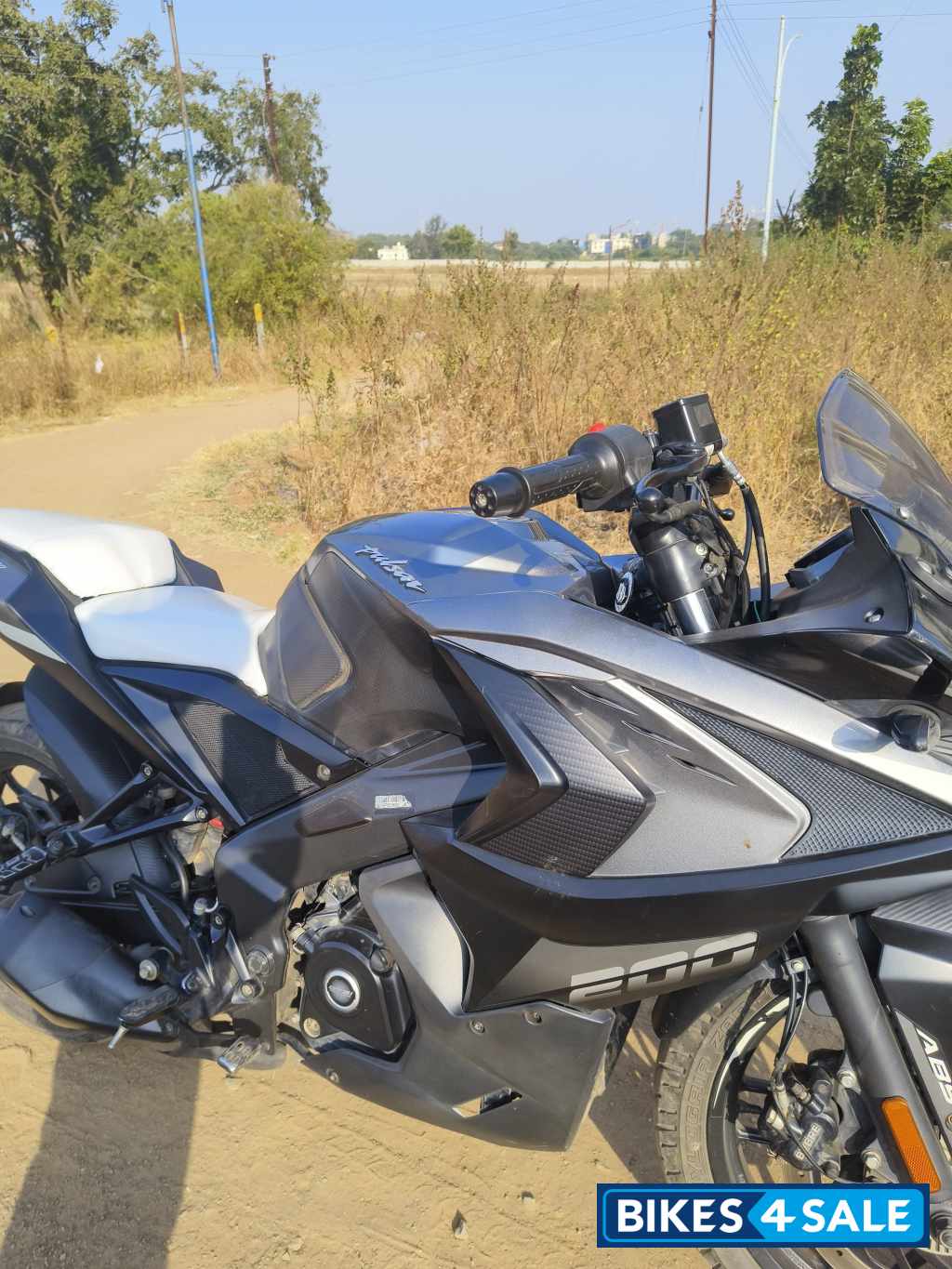 Graphite Black Bajaj Pulsar RS 200