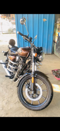 Royal Enfield Meteor 350 Supernova