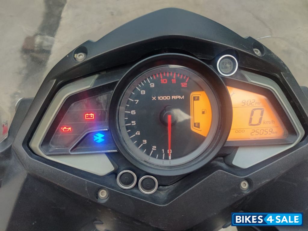 Red Bajaj Pulsar AS 150 Red Bajaj Pulsar AS 150