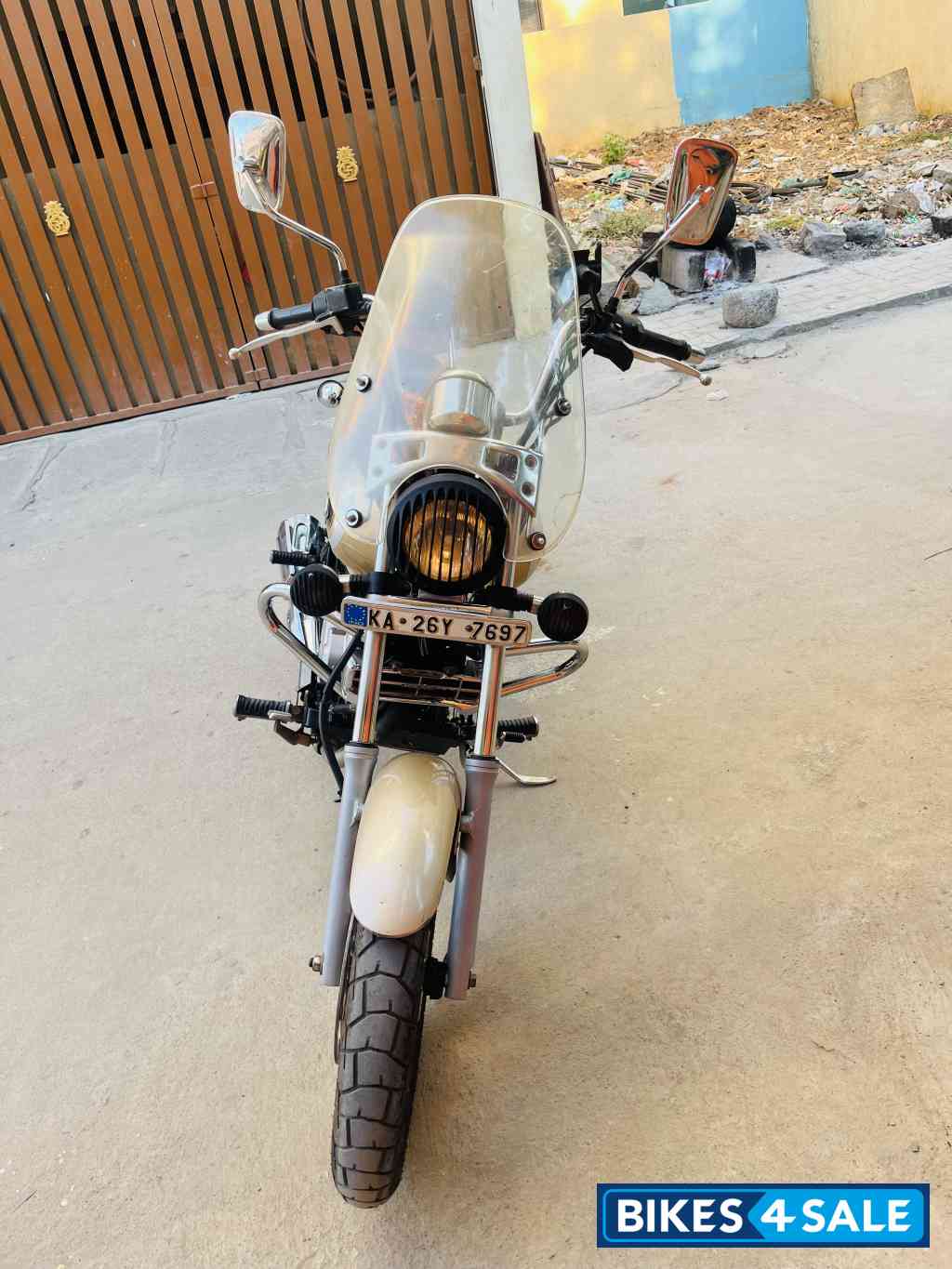 Bajaj Avenger Cruise 220