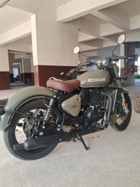 Royal Enfield Classic 350 Single Channel BS6