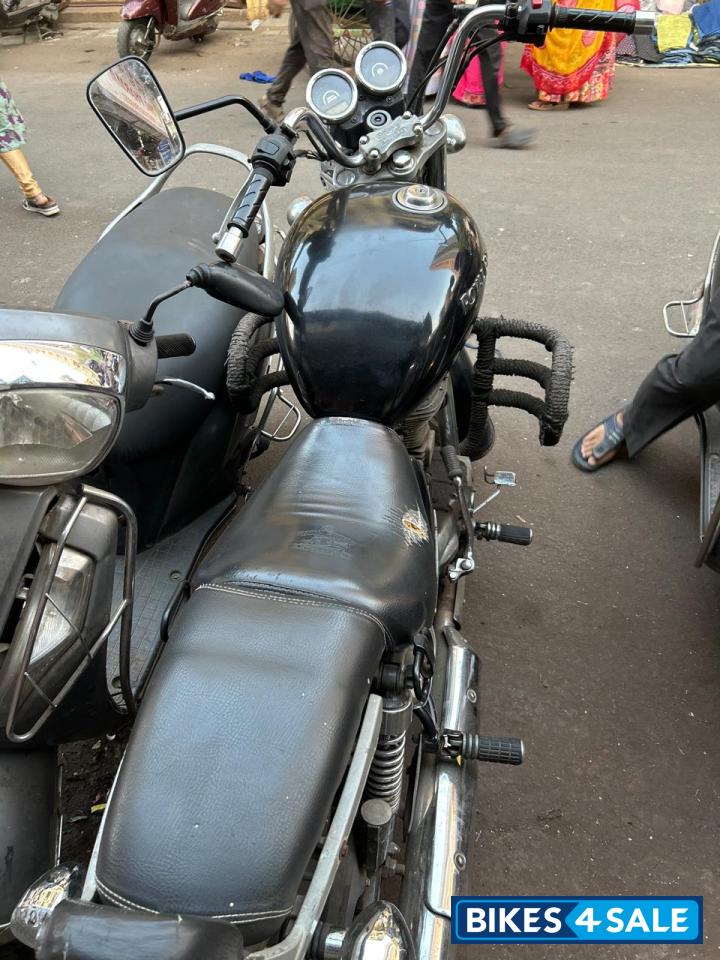 Royal Enfield Thunderbird 350 Royal Enfield Thunderbird 350