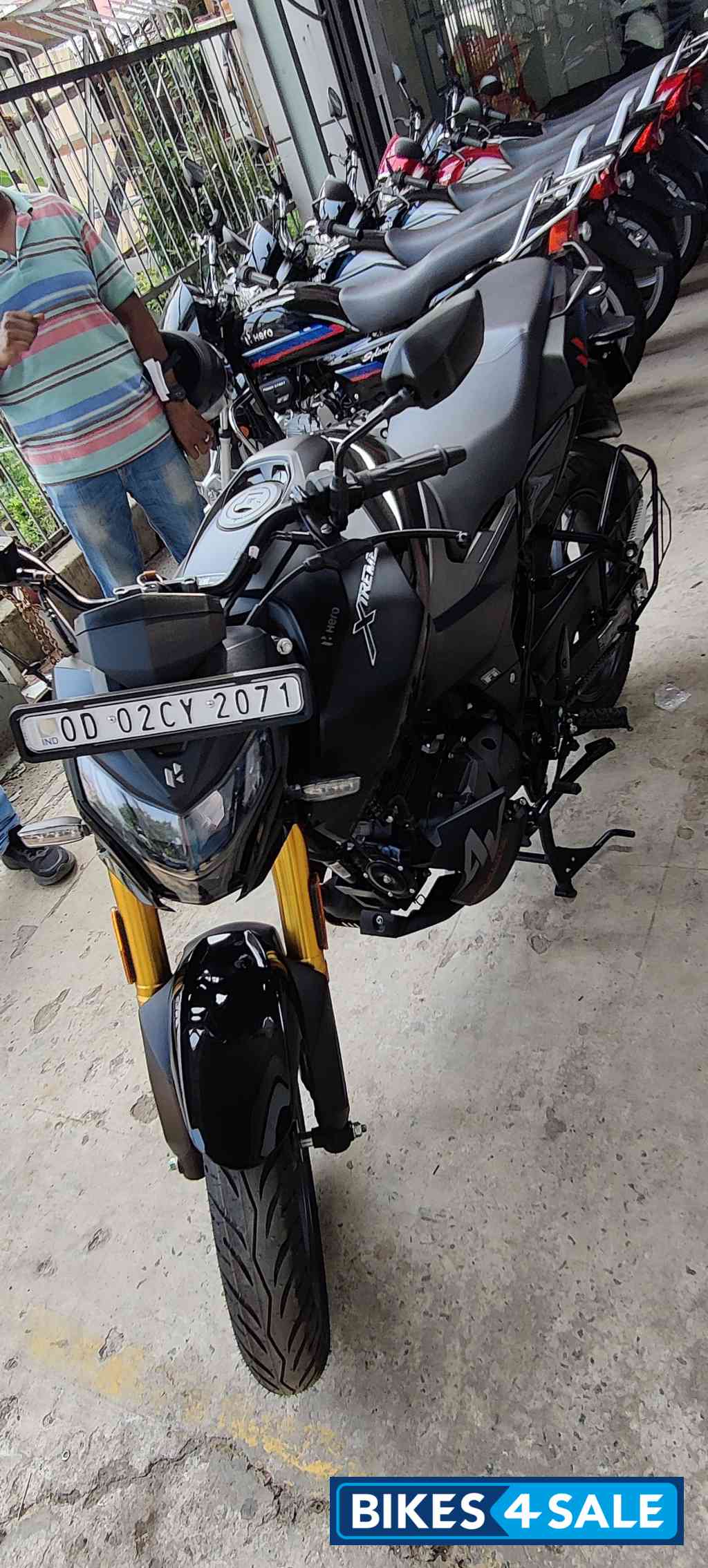 Stealth Black Hero Xtreme 160R 4V Connected 2.0 Stealth Black Hero Xtreme 160R 4V Connected 2.0