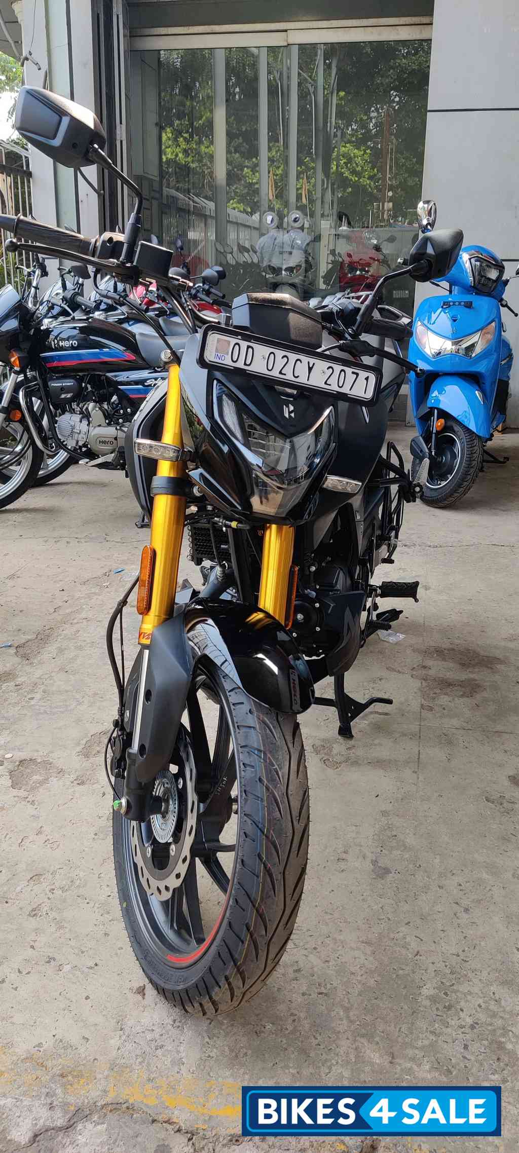 Stealth Black Hero Xtreme 160R 4V Connected 2.0 Stealth Black Hero Xtreme 160R 4V Connected 2.0