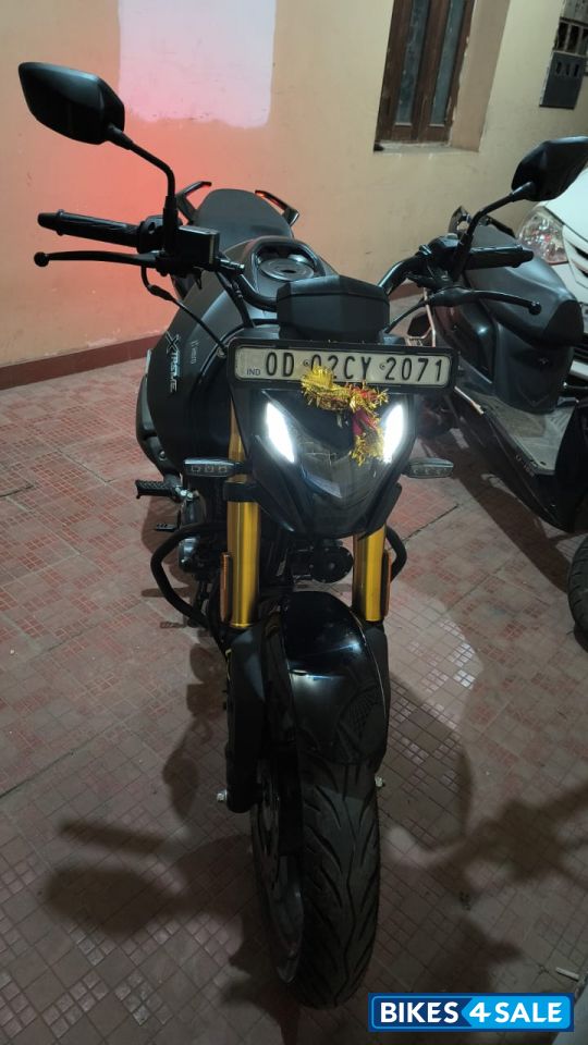 Stealth Black Hero Xtreme 160R 4V Connected 2.0 Stealth Black Hero Xtreme 160R 4V Connected 2.0