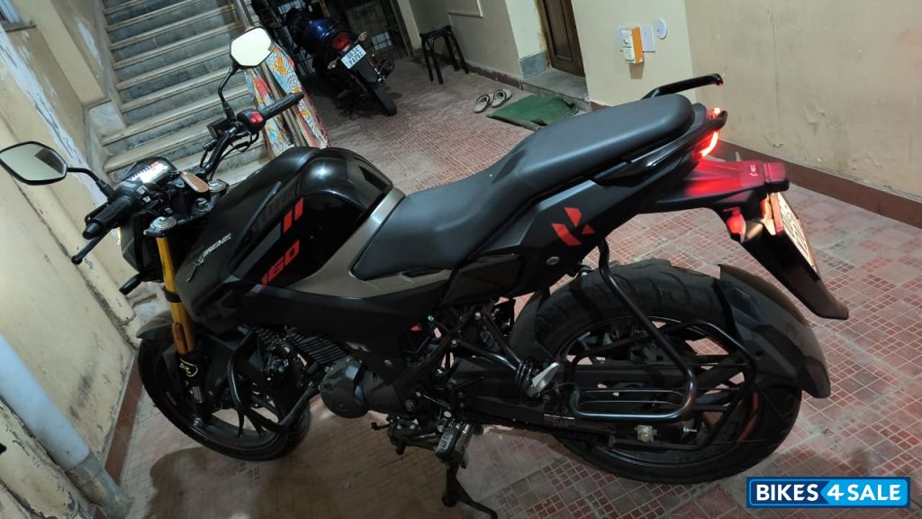 Stealth Black Hero Xtreme 160R 4V Connected 2.0 Stealth Black Hero Xtreme 160R 4V Connected 2.0